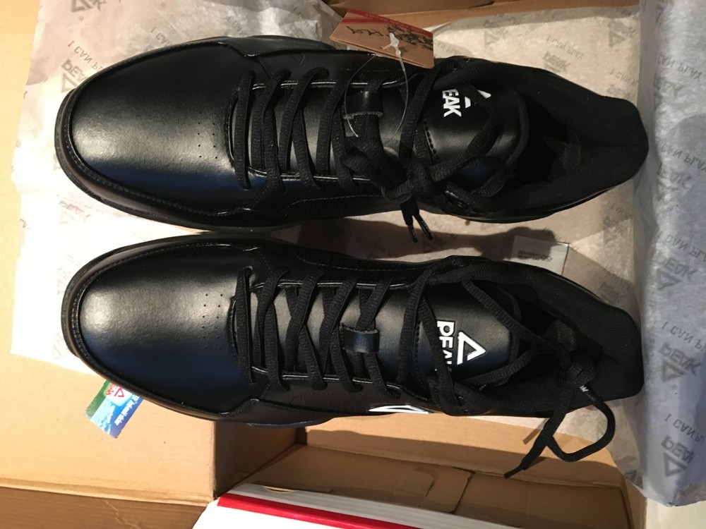 peak referee shoes
